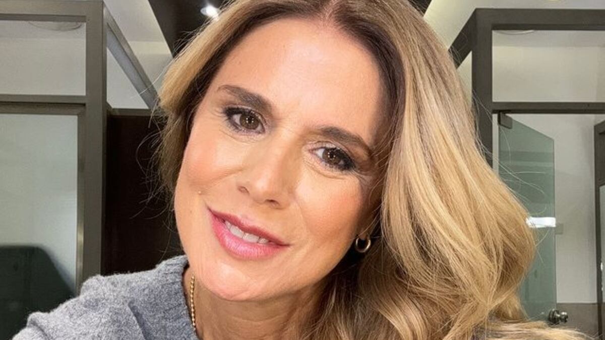 A sus 58 años, Flavia Palmiero modeló un vestido escotado y se llevó todos los elogios