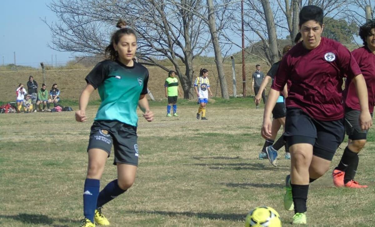 Fútbol Femenino: tres equipos se perfilan en la pelea por el título