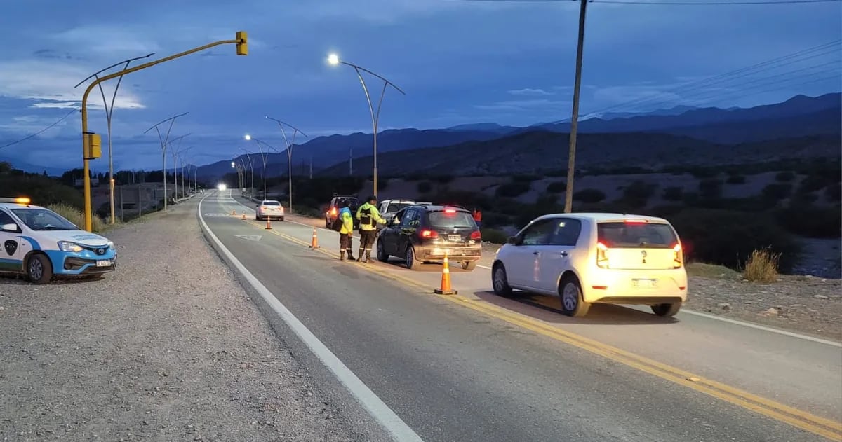 Las autoridades de Seguridad Vial pidieron responsabilidad a conductores y peatones, para evitar tragedias en calles y rutas de Jujuy.