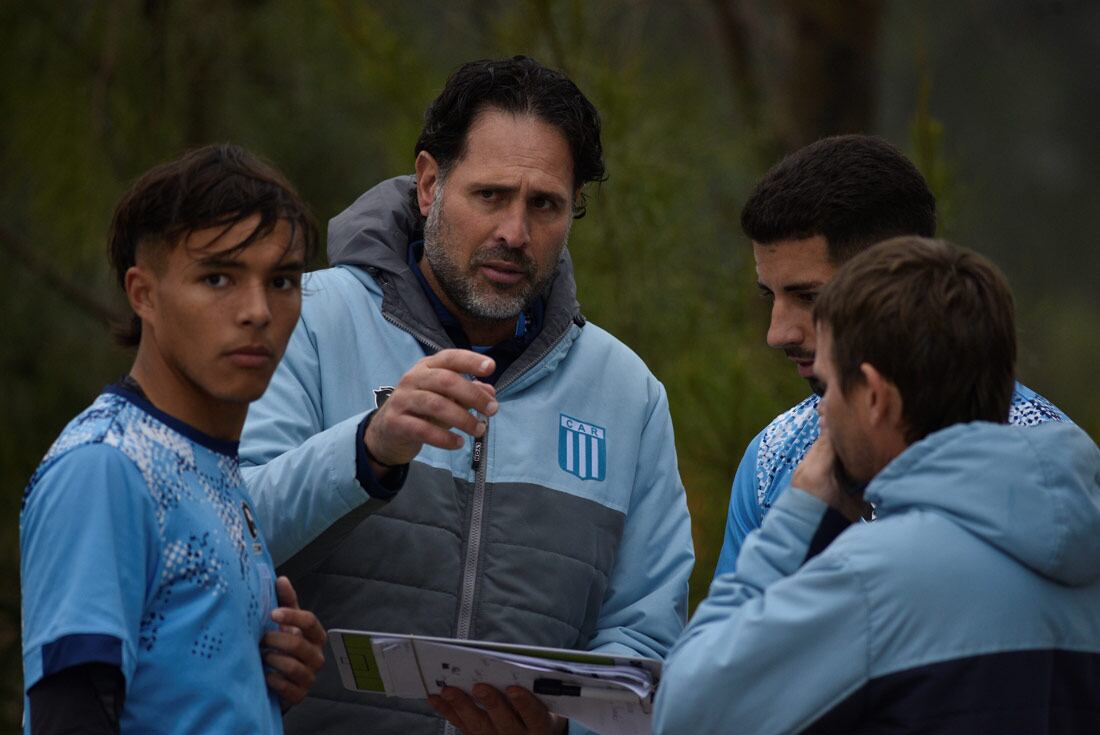 Carlos Bossio, entrenador de Racing de Nueva Italia. (Ramiro Pereyra)