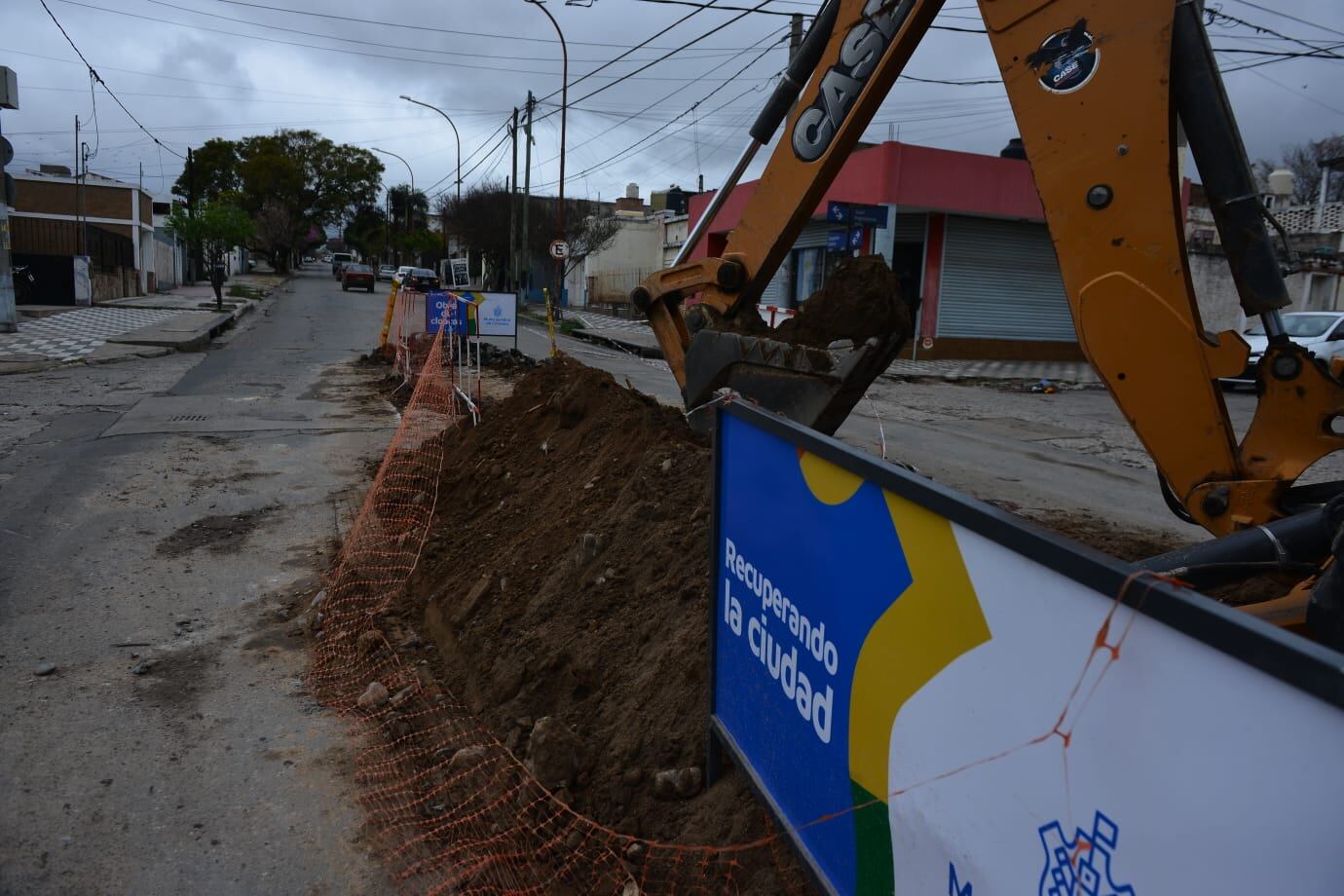 La Municipalidad reparó el bache en el que se atascó el vehículo. (José Hernández / La Voz)