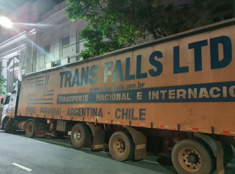 El camión que transportaba la marihuana.