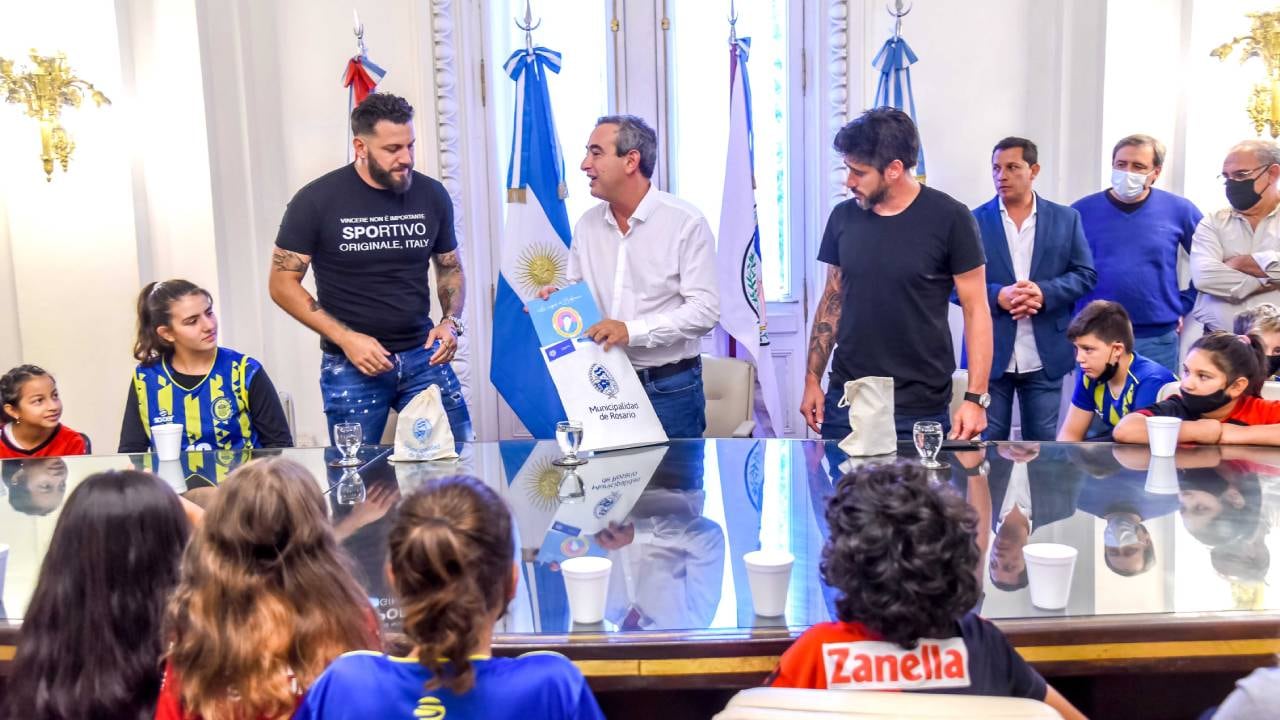 Reunión de Javkin con referentes de Newell's y Rosario Central