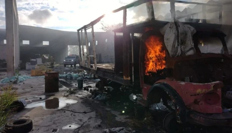 Fábrica abandonada en Parque Industrial Sur, que sufrió un incendio este año