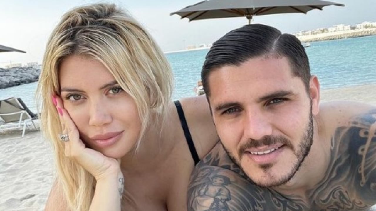 “Para él...”: Mauro Icardi le marcó la cancha a L-Gante con una íntima foto junto a Wanda Nara.