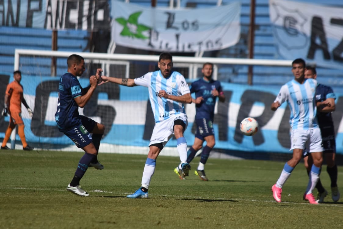 Entretenido partido entre Gimnasia y Esgrima de Jujuy vs. Atlético de Rafaela