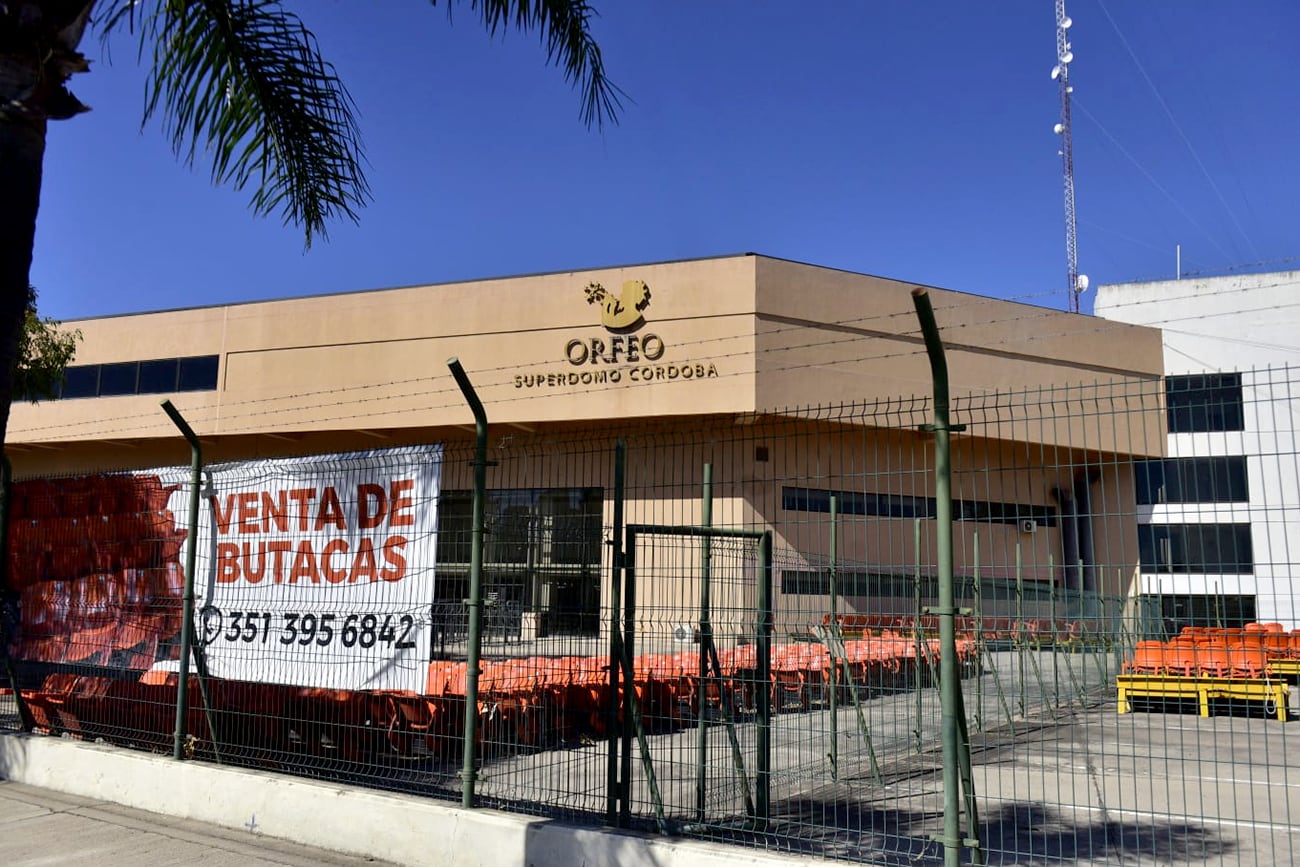 A cuatro años del cierre, continúa la venta de las históricas butacas del estadio.