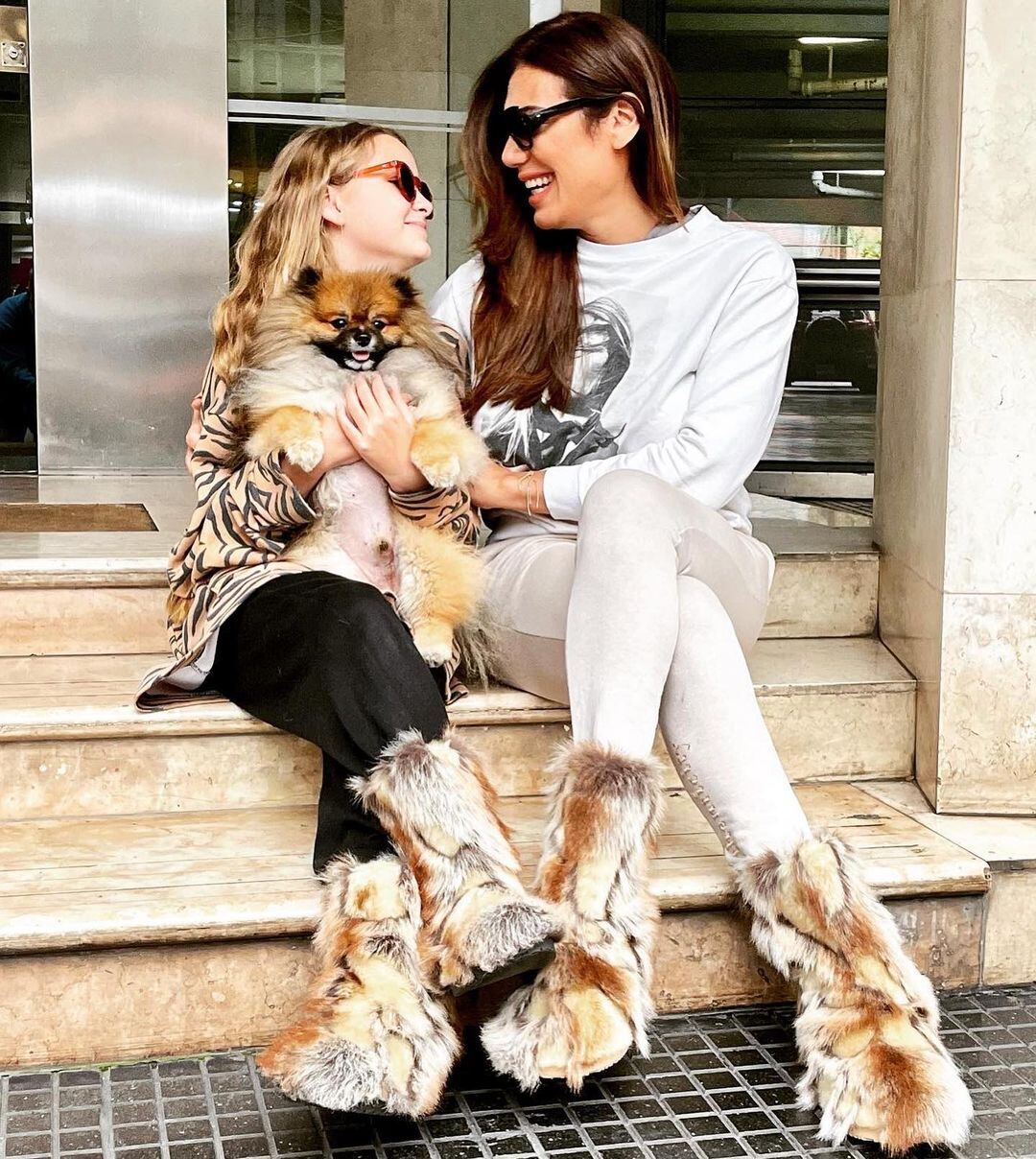 Flor de la V y su hija Isabella