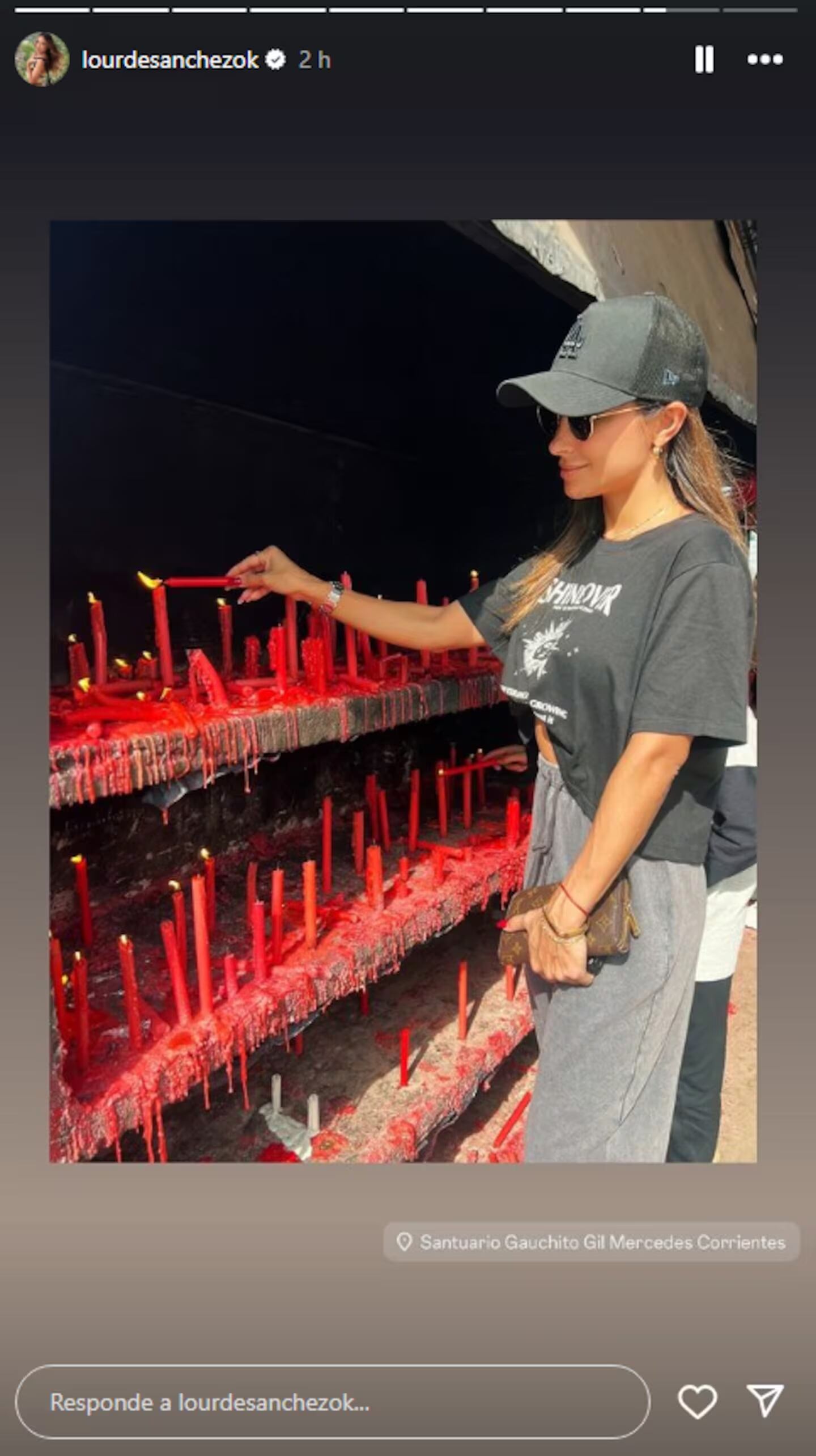 Lourdes Sánchez en el santuario del Gauchito Gil