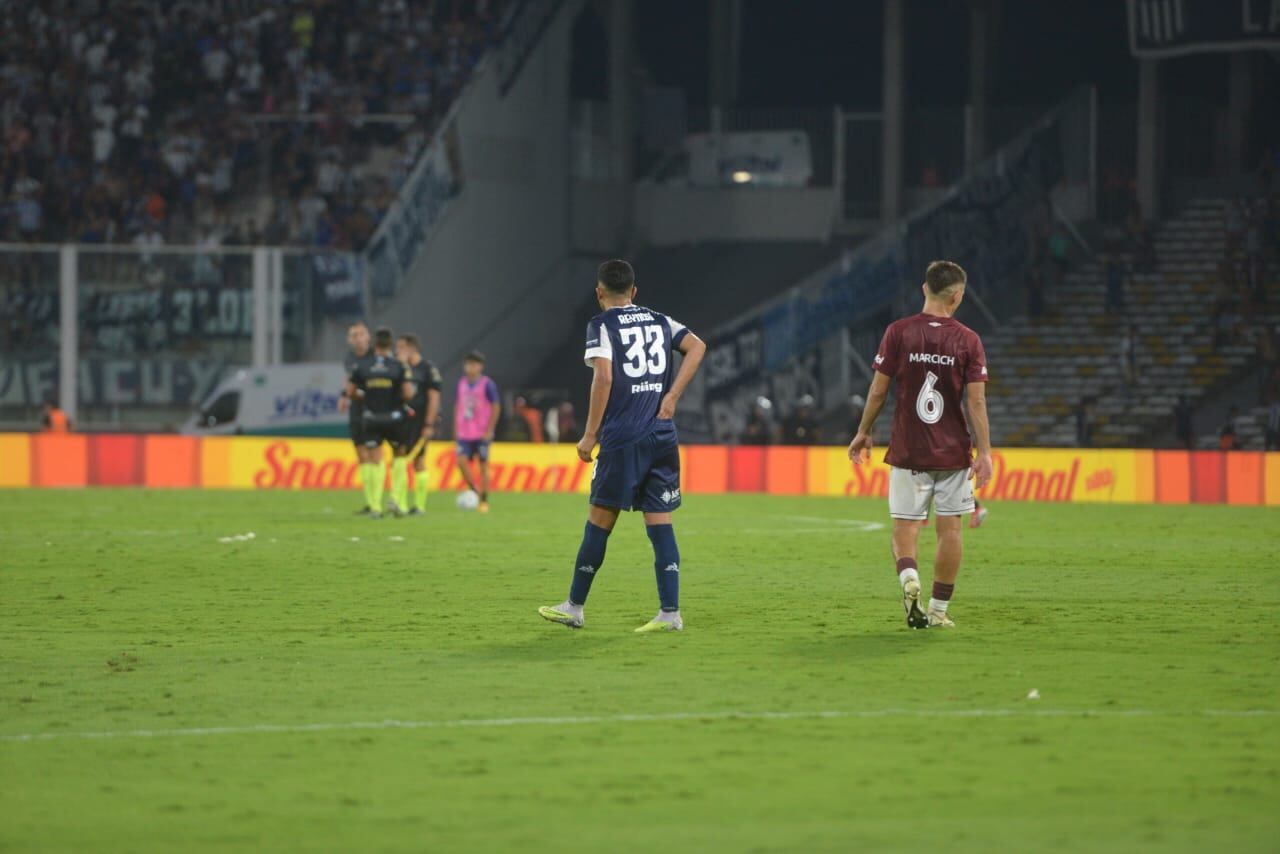 Bebelo Reynoso regreso a Talleres y mostró su calidad, pero fue derrota 0-1 con Lanús en el Kempes. (Javier Ferreyra / La Voz)