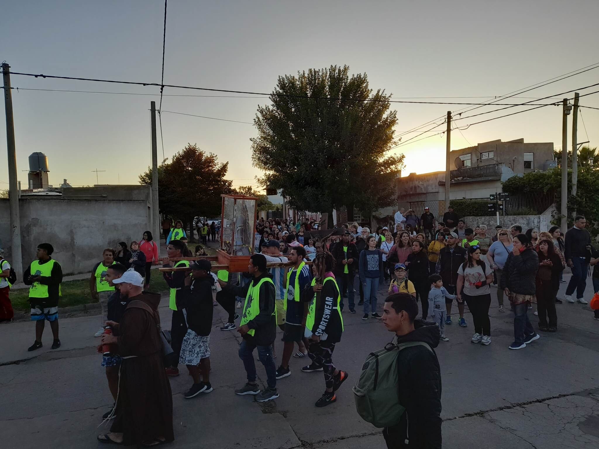 Una gran multitud acompañó a la peregrinación nacional que llegó a Punta Alta