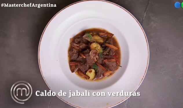 El caldo de jabalí que preparó Antonio López en MasterChef.