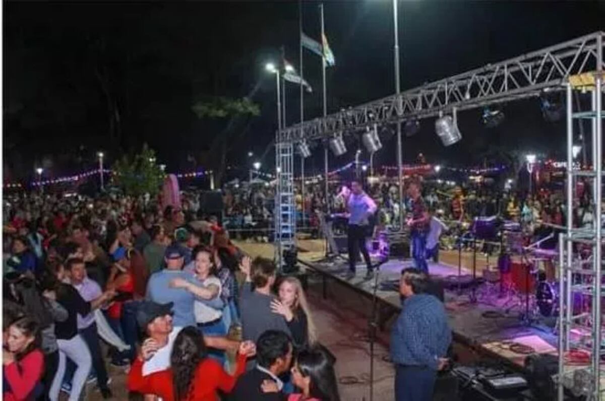 El municipio de San Vicente agasajó a la mujeres de la localidad