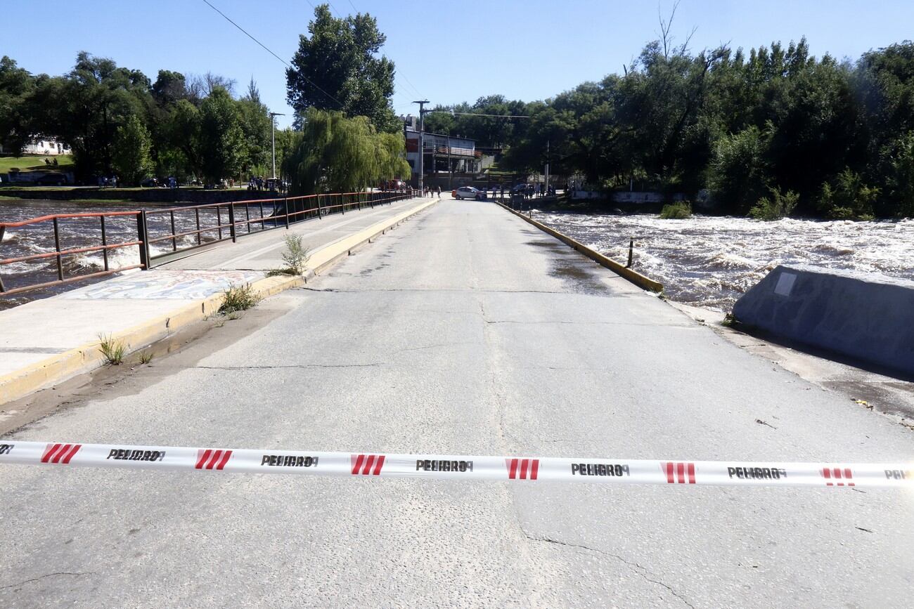 Crecida de los ríos en las sierras de Córdoba.(La Voz)