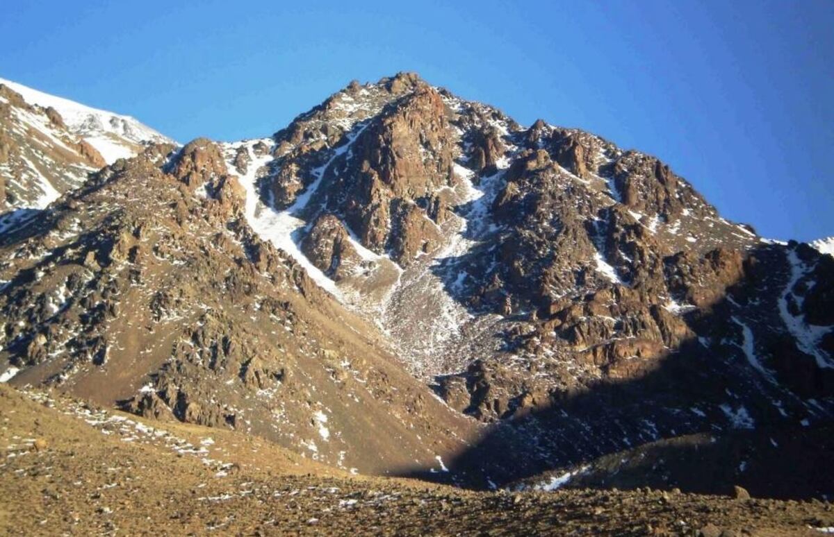 Un soldado murió al desbarrancarse de un cerro en Vallecitos