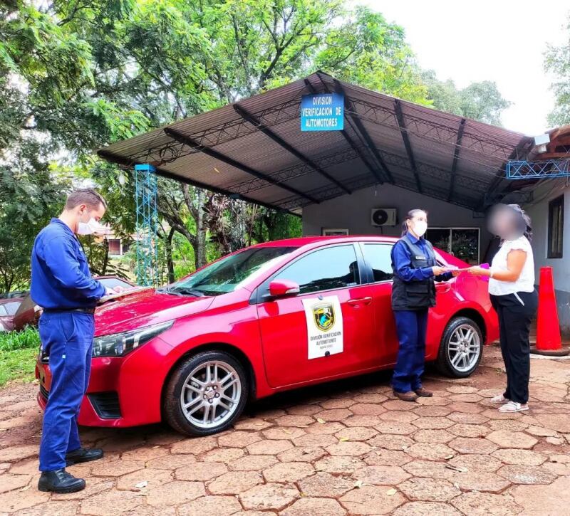 Hallan en Bolivia un automóvil sustraído en Puerto Iguazú.