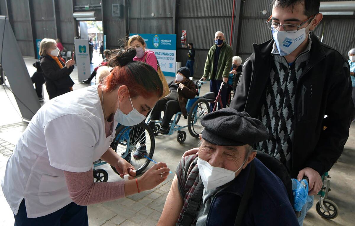 Coronavirus en Mendoza: este martes hubo 20 muertos y 674 nuevos casos