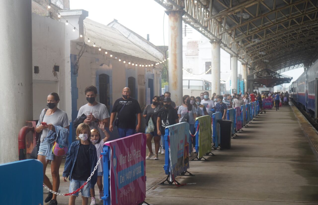 El ciclo organizado por Trenes Argentinos Capital Humano, ya contó con la participación de más de 5.400 visitantes del Tren Museo Itinerante y el Circo del Bicho Gómez.