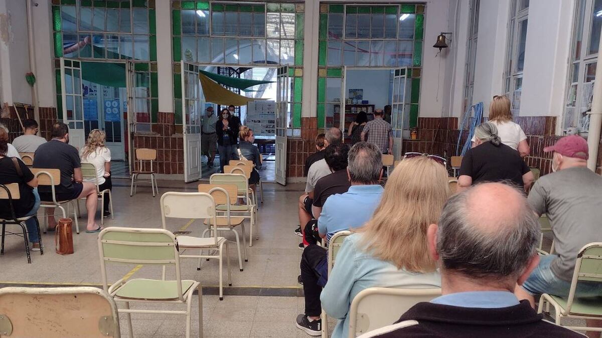 Las elecciones en Rosario cerraron con calma una semana tensa por balaceras