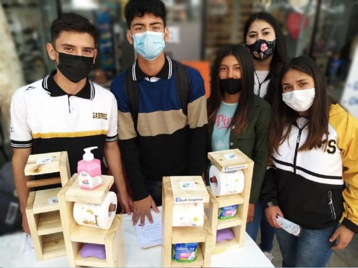 Jóvenes innovadores: estudiantes sanjuaninos conformaron una empresa para pagar la cena de egresados