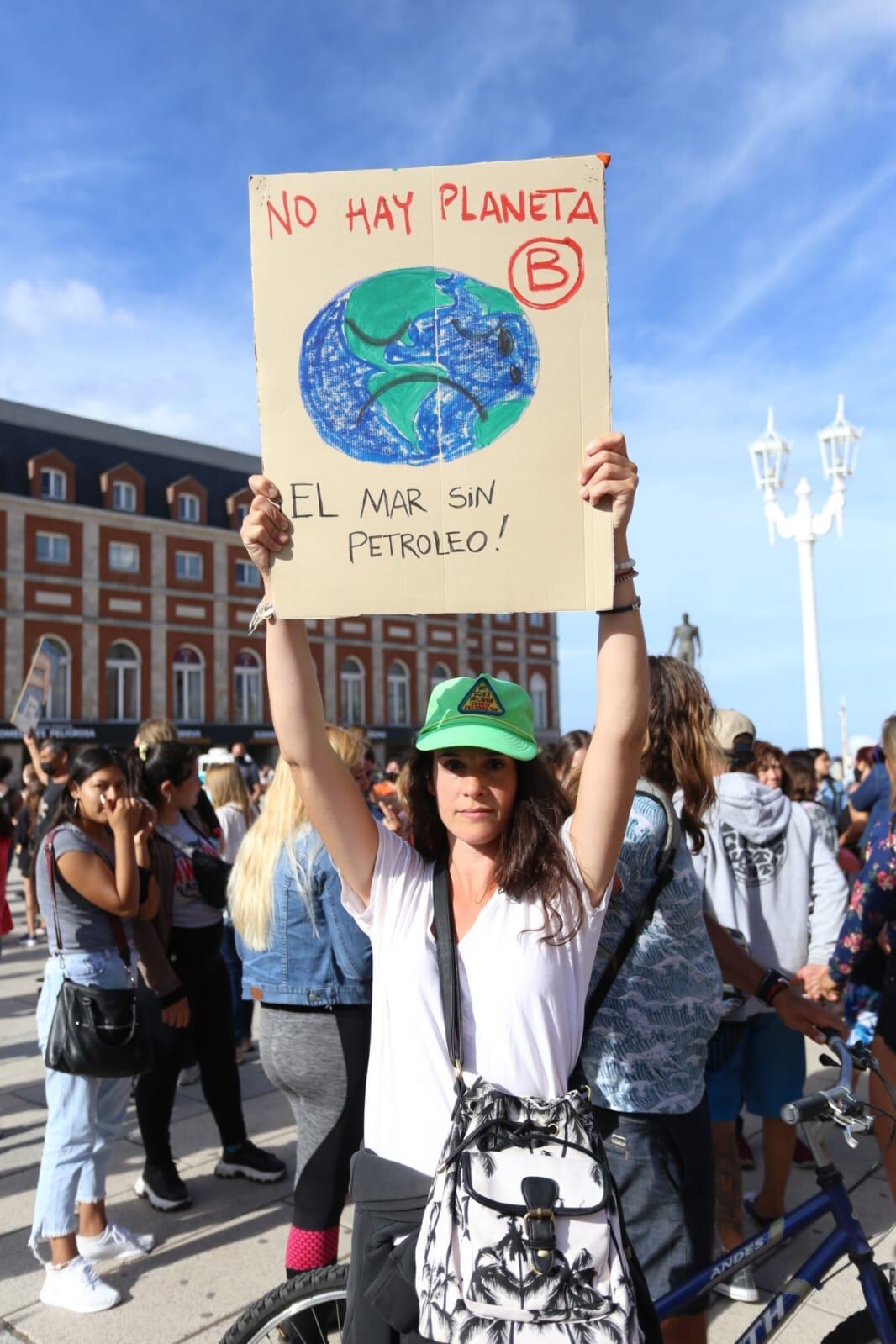 La jornada de manifestaciones se replica en distintos puntos del país.