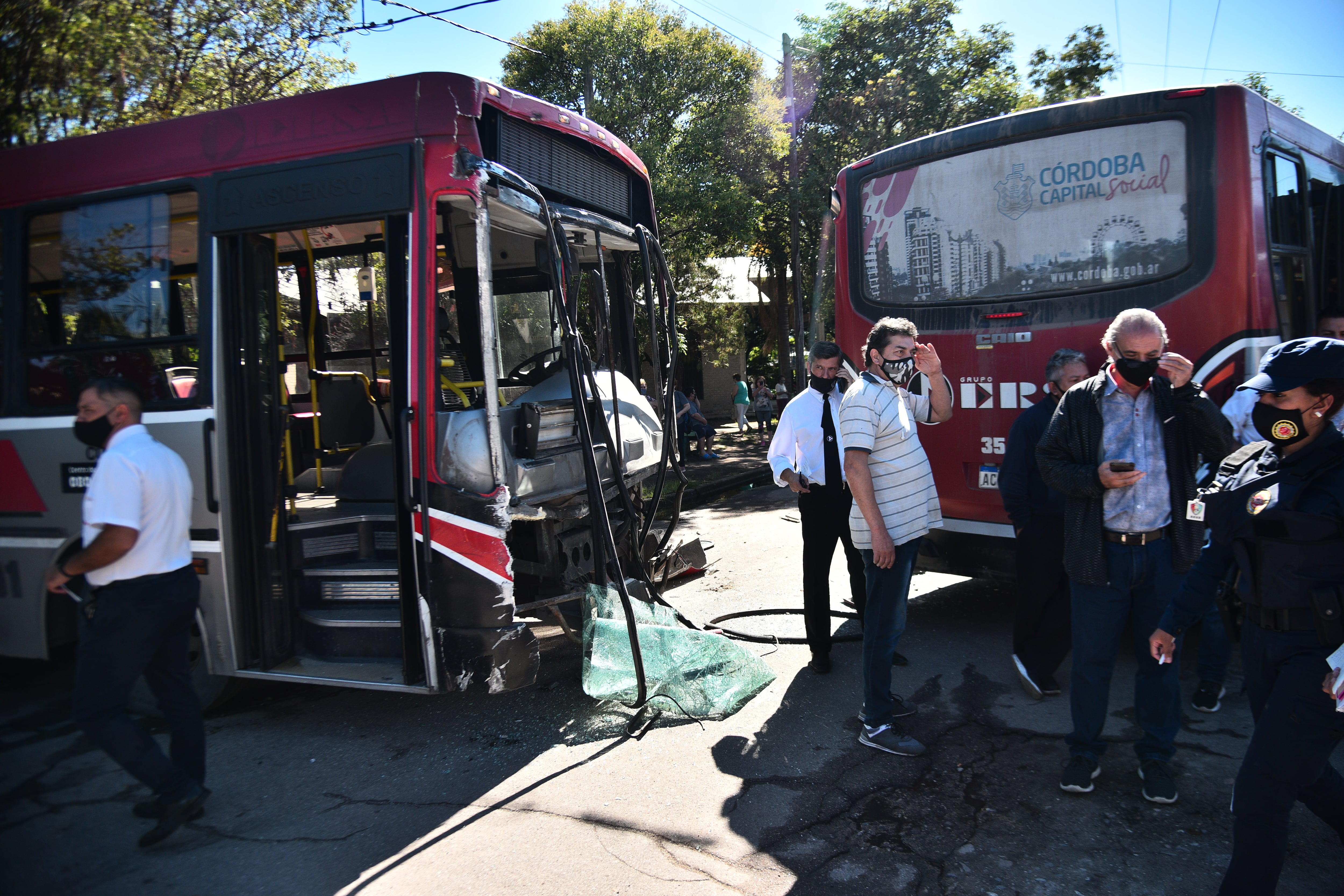 Choque entre dos colectivos de Ersa en Córdoba (Pedro Castillo)