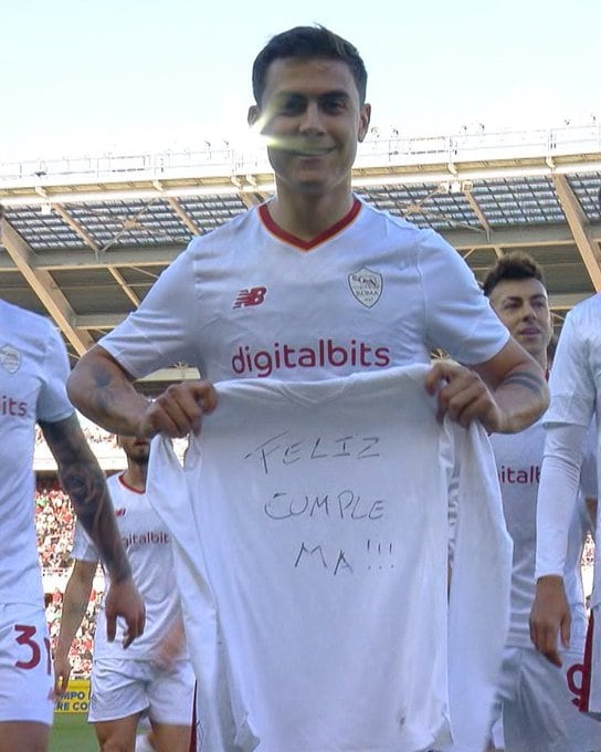 La dedicatoria de Paulo Dybala para su madre, Alicia Suárez.