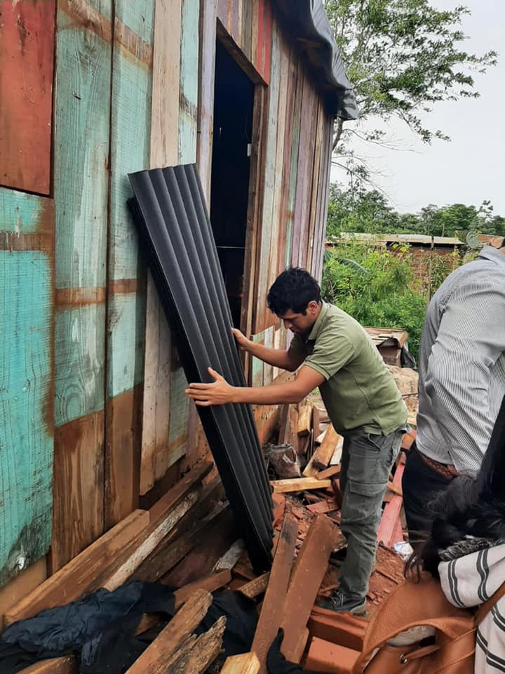 Tras el intenso temporal, asistieron a familias damnificadas en Puerto Iguazú,