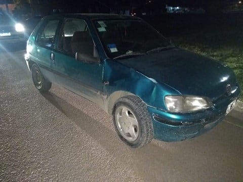 Un automovilista chocó a un ciclista