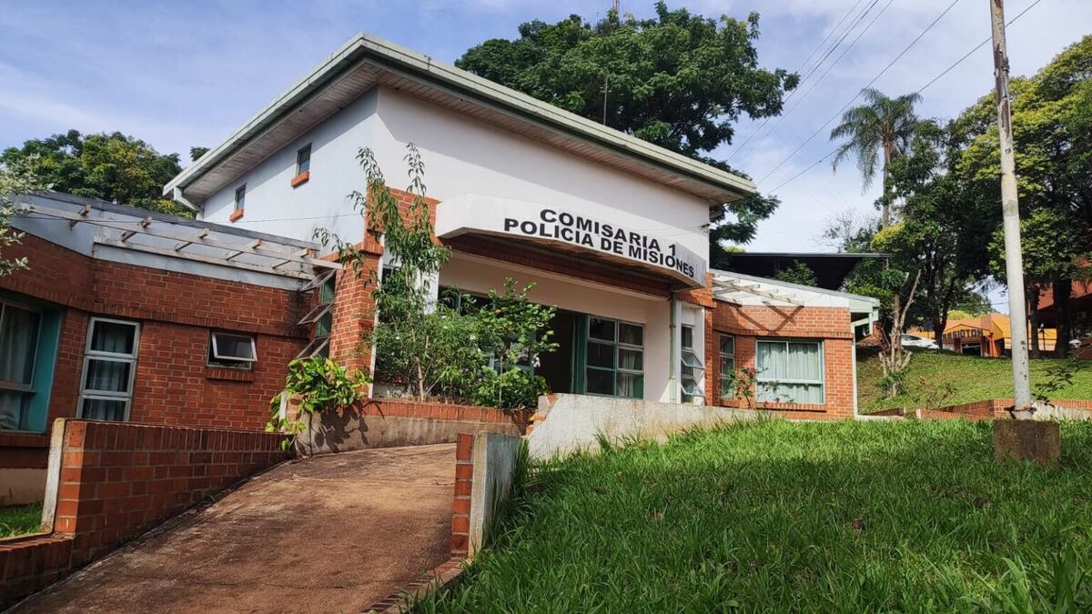 Buscan intensamente a dos detenidos que se escaparon de la comisaría de Eldorado