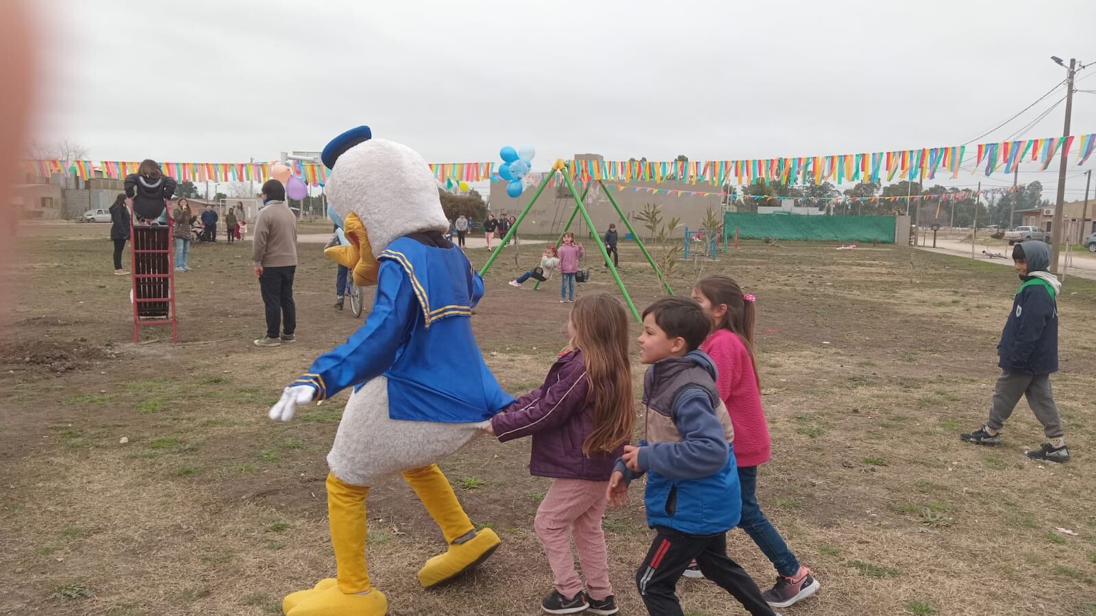 Festejos del Día del Niño en el Barrio Santa Teresita