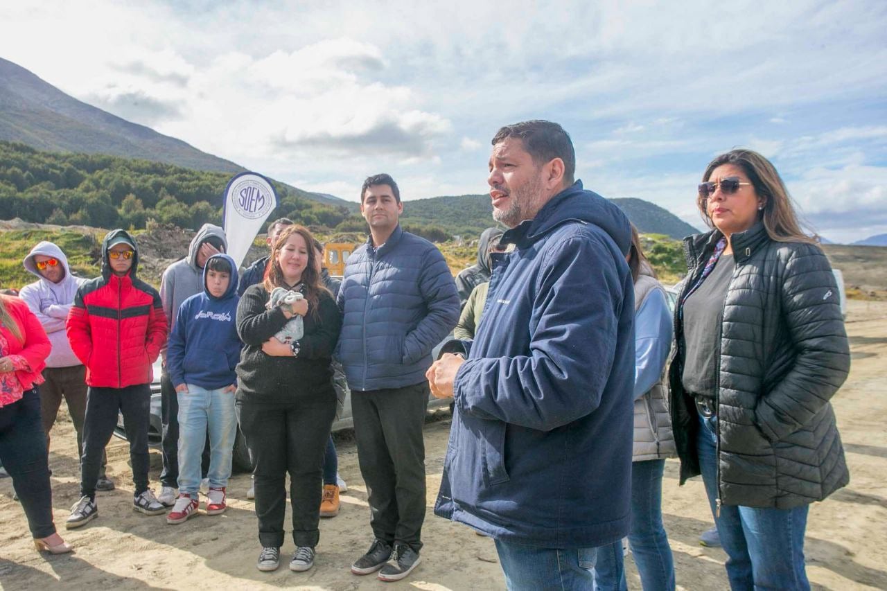 Se realizó la entrega de 21 constancias de demarcación de parcelas a trabajadores del SOEM