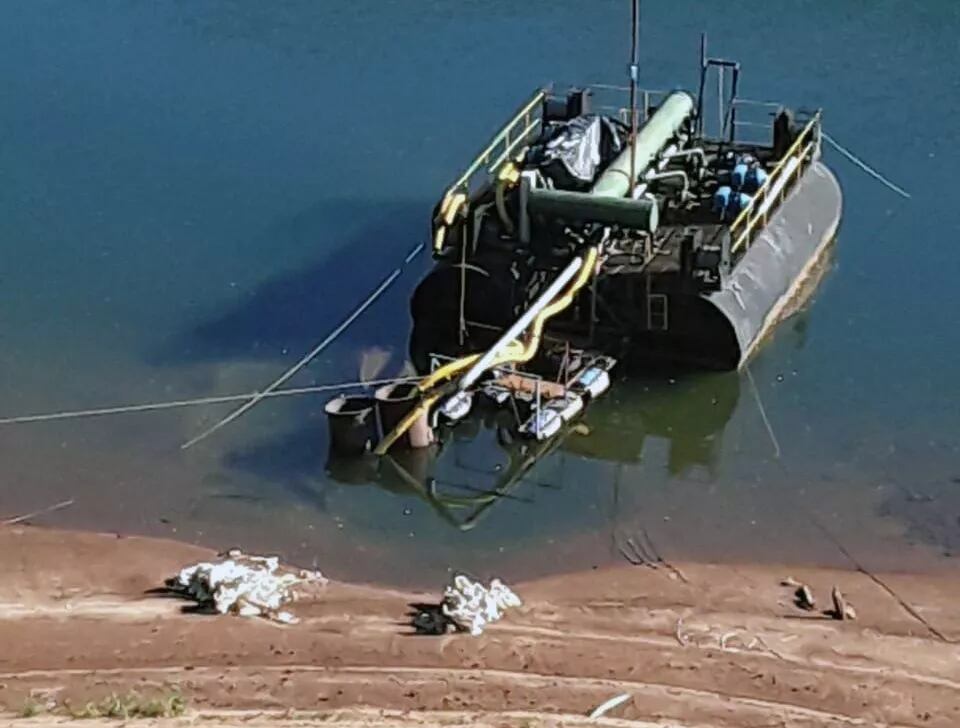 Se acabó el plazo de acuerdo con Itaipú y bajó el caudal del Río. Foto: Norma Devechi