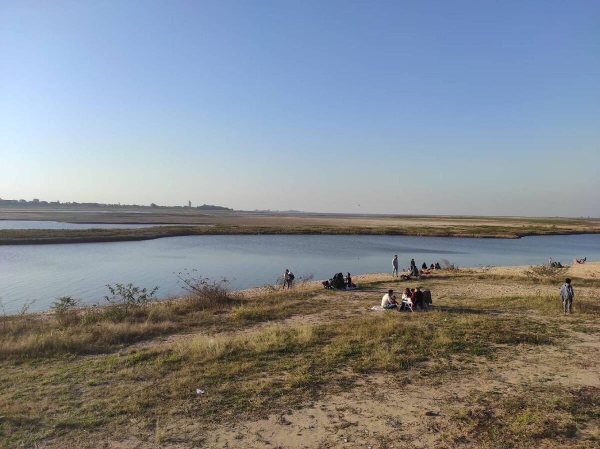 Bajante del Paraná: la escasez de agua seguirá hasta octubre