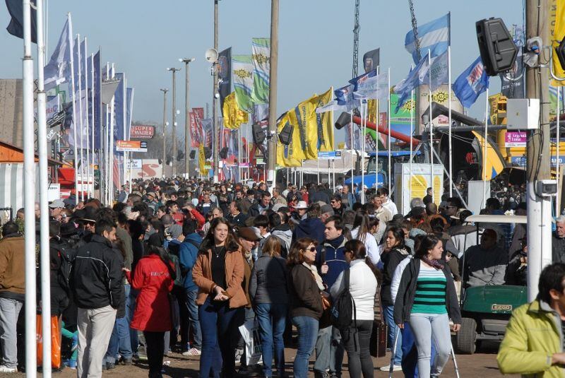 Rogelio Frigerio anunció la instrumentación de créditos para la producción entrerriana