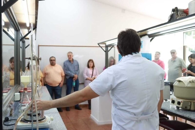 Acto e inauguración de laboratorios - Facultad de Ciencias Forestales - Eldorado