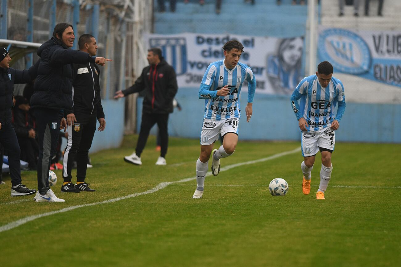 Racing derrotó Patronato por 1 a 0 en el Miguel Sancho ( Ramiro Pereyra/ La Voz)