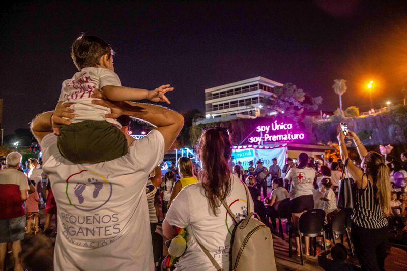 Conmemoran la semana del Prematuro en la costanera de Posadas.