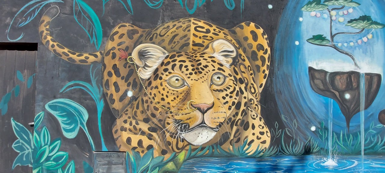 Se restauró el mural de los Leopardos