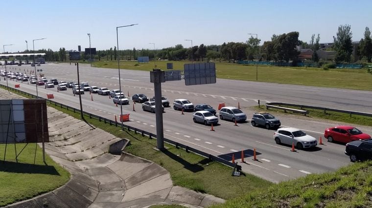 Autopista Córdoba-Carlos Paz, fin de semana largo. Foto: Cadena 3