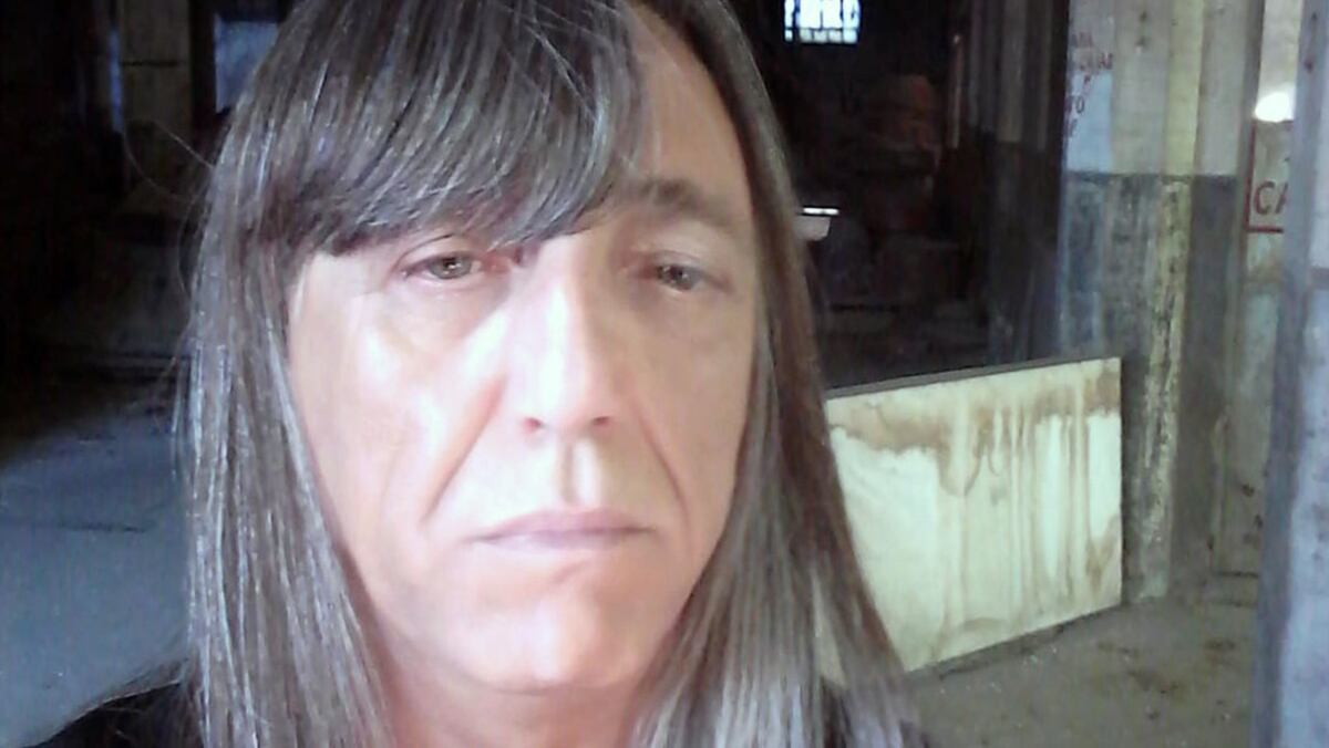 Viral: El “Chespirito metalero” se tomó en serio su parecido con el Chavo del 8 y le rindió un digno homenaje