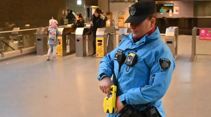 La Policía estará usándolas en las estaciones de subtes y en las 15 comunas porteñas.