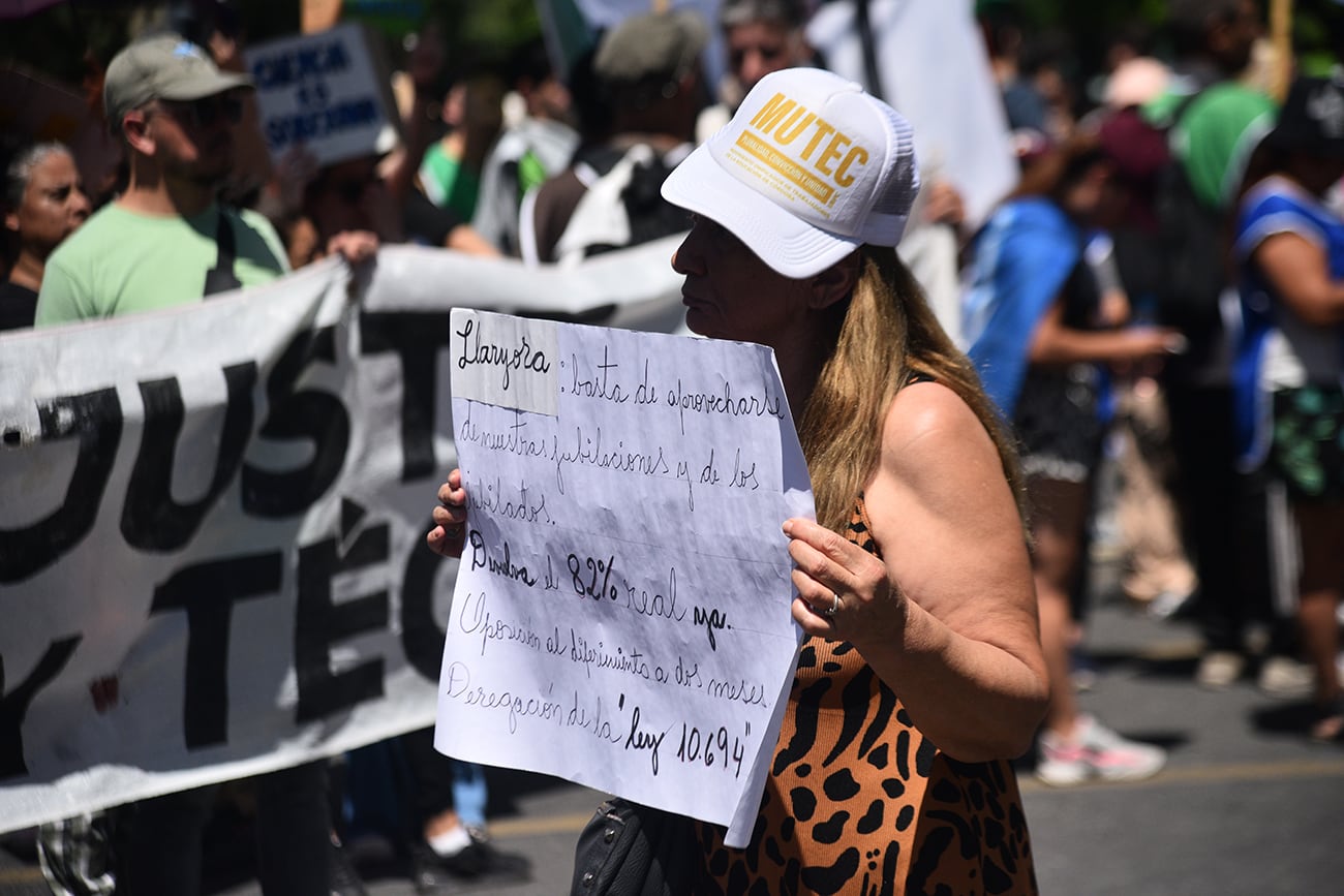 Paro nacional de la CGT en Córdoba. Concentración de Sadop y UEPC en Patio Olmos. (Pedro Castillo / La Voz)