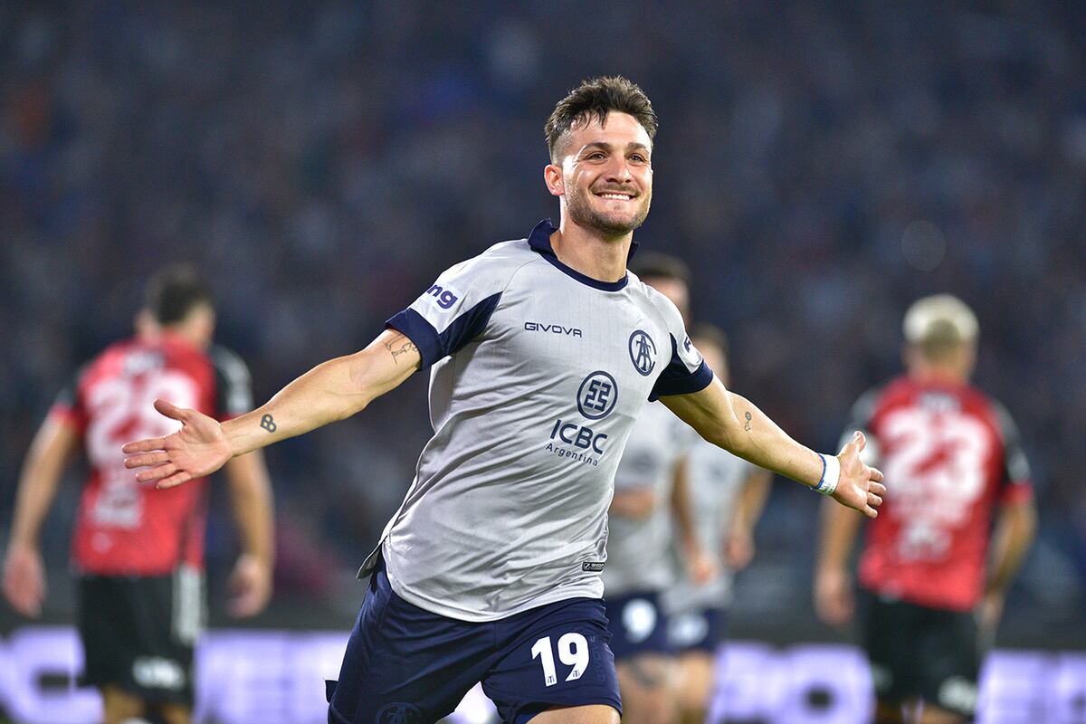 Talleres oficializó la salida de Francisco Pizzini, con un juvenil de Vélez como parte del pase