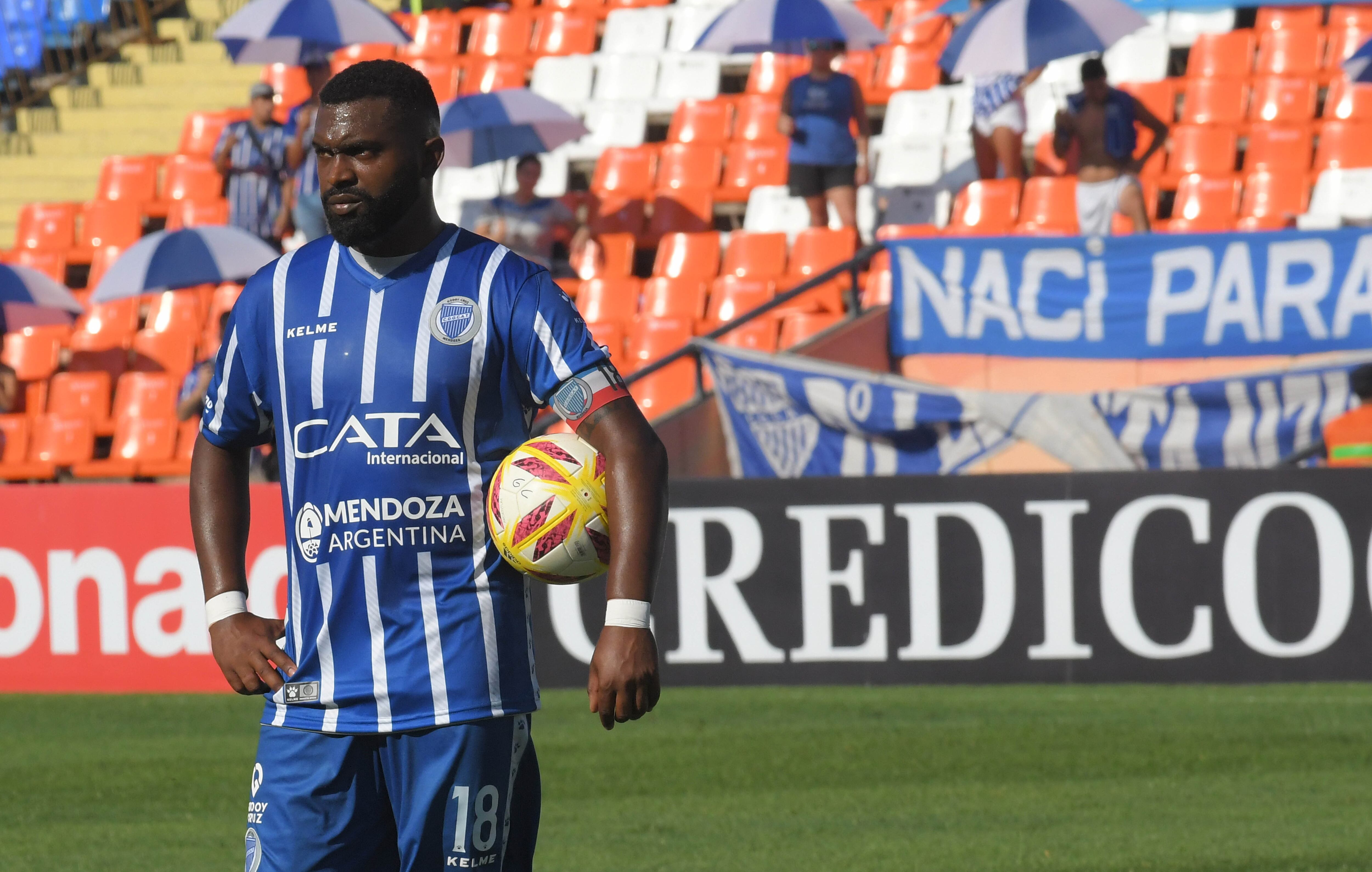 El delantero fallecido de Godoy Cruz Santiago Morro García.