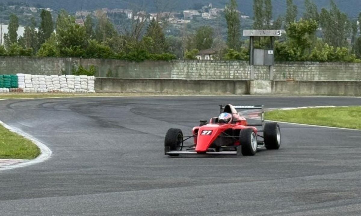 Fausto Arnaudo probó en Fórmula en la Scuderia Buell, del argentino Pablo Benites.