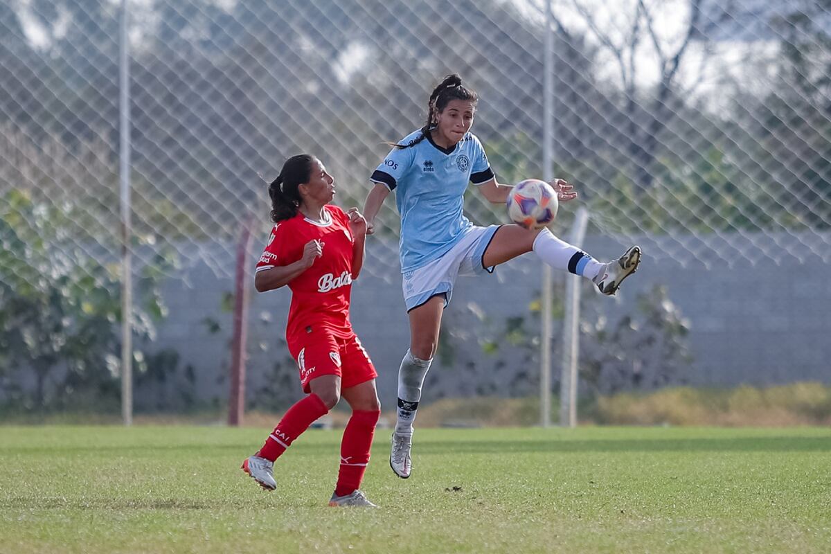 Video: la emotiva despedida de Belgrano de una de las pioneras en el fútbol femenino