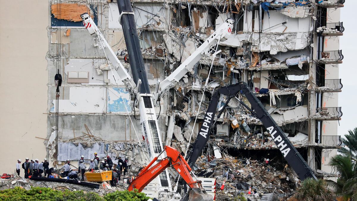 Derrumbe en Miami: el edificio se movió e interrumpieron la búsqueda por temor a un colapso