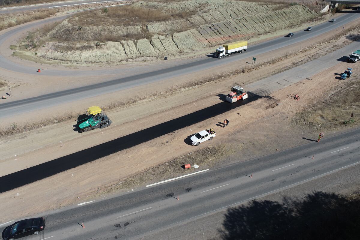 Realizan trabajos paliativos en obras paralizadas en la RN 34, en Jujuy