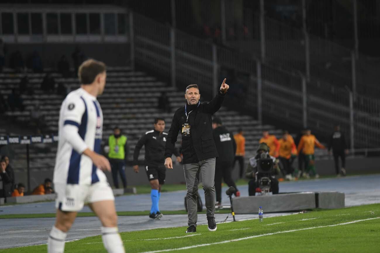 Walter Ribonetto. Talleres vs Cobresal por la Libertadores en el estadio Kempes (Javier Ferreyra / La Voz)